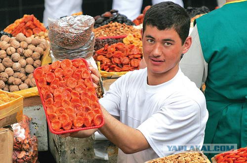 Зеленый рынок в Алматы