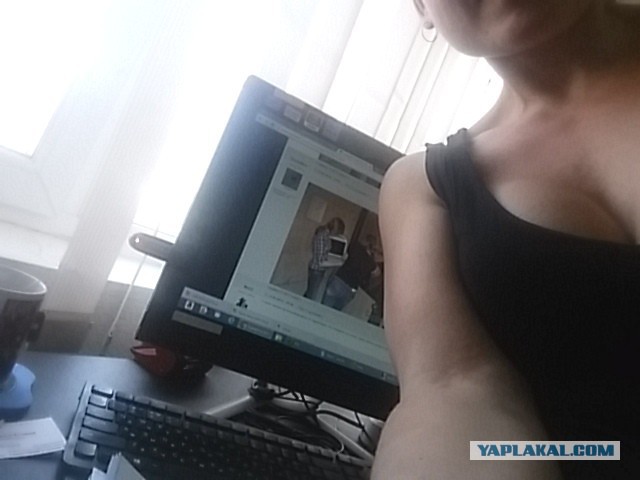 А давайте по фотке, кто как сейчас работает