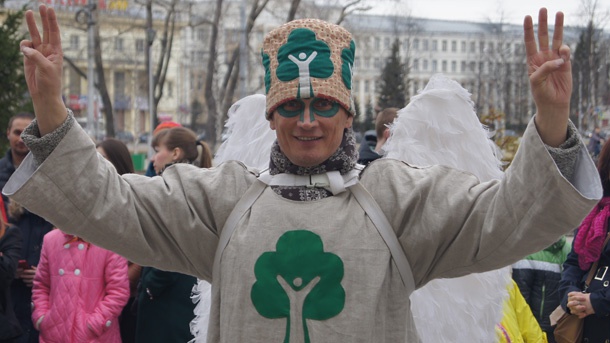 Моднявый такой хиппи.