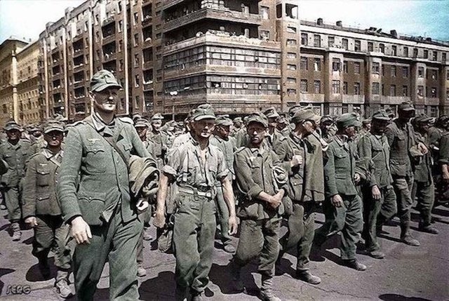 Знаменитые исторические фотографии в цвете