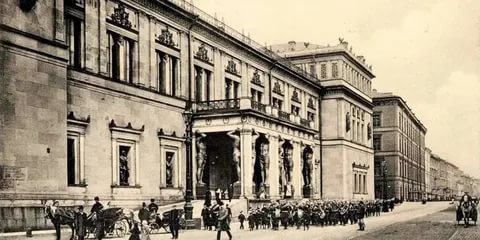 «Разграблен винный склад. Караул перепился». Второй штурм Зимнего Дворца, 1917 год