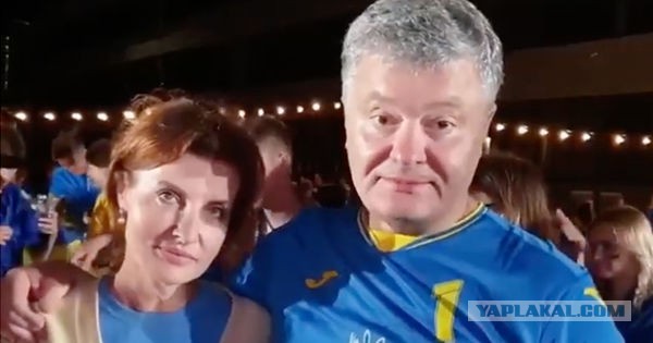 Батон сахалинского хлебозавода взорвался при нарезке в руках у покупательницы.