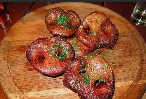 Мясо свиных голов