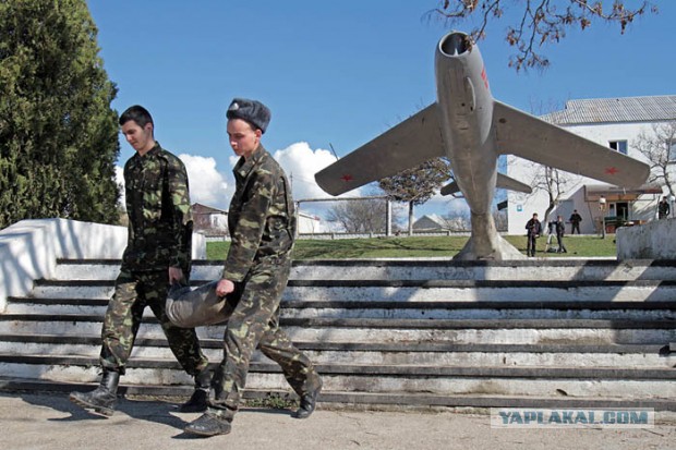 Две армии одного полуострова