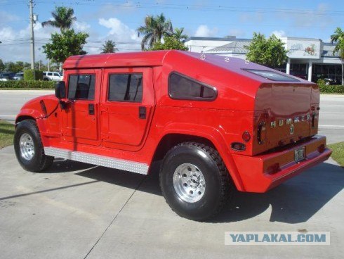 Китчевый Hummer H1 оценили в 89 000 долларов