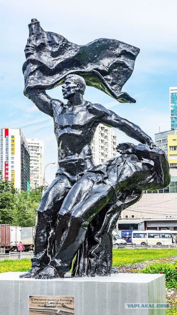 Приколы со скульптурами.