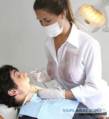 На приеме у зубного врача