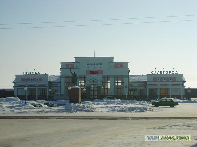 Памятники Ленину