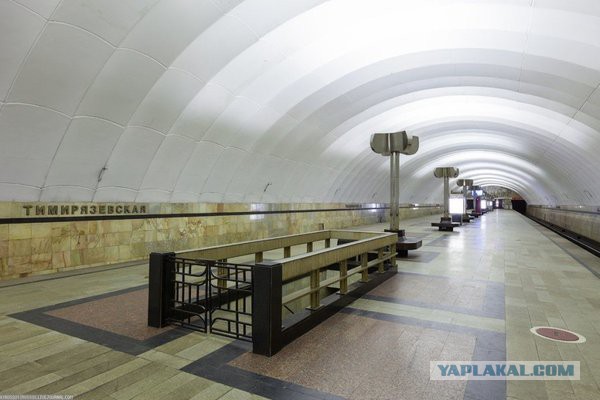 Для чего в питере в метро двойные двери. Смотреть фото Для чего в питере в метро двойные двери. Смотреть картинку Для чего в питере в метро двойные двери. Картинка про Для чего в питере в метро двойные двери. Фото Для чего в питере в метро двойные двери