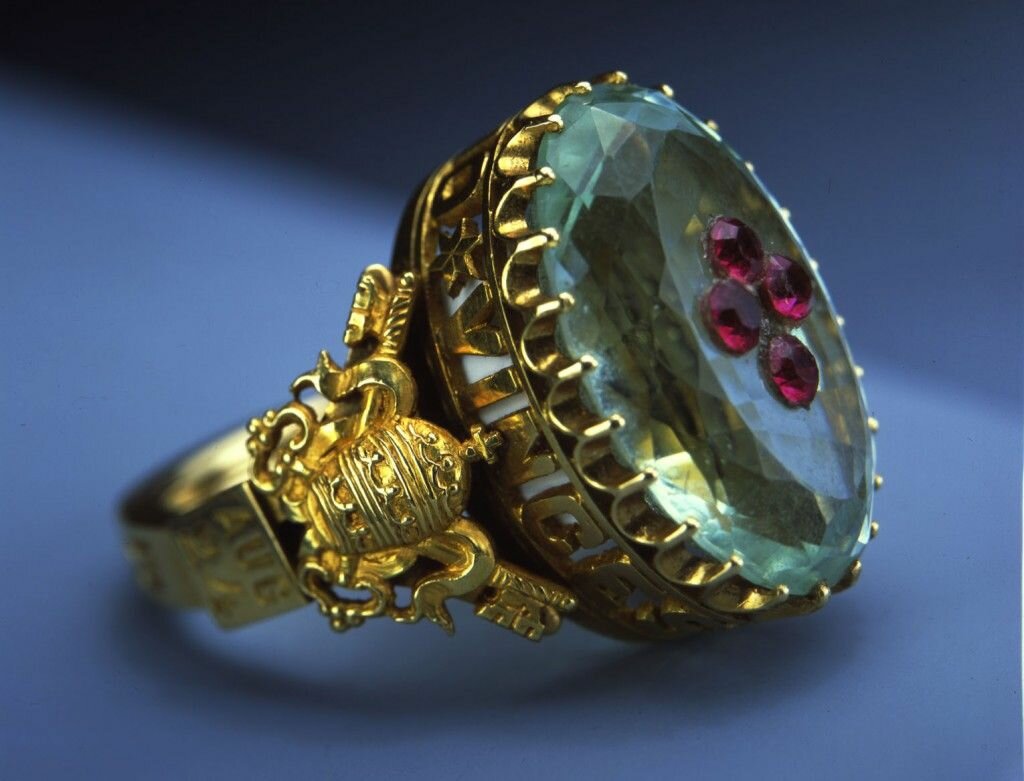 Почему папский перстень называется «кольцом рыбака» - ЯПлакалъ