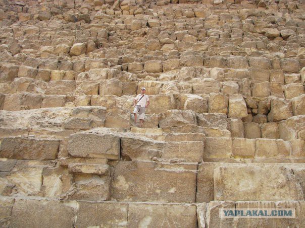 Почему нельзя забираться на пирамиду