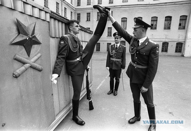 День в истории. Отмена поста номер один у Мавзолея