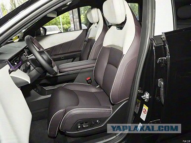 В Китае стартовали продажи кроссовера Mazda EZ-60.  Как ни странно,он почему то дешевле Лада Веста.