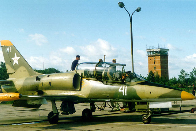 Л-39(L-39C), "Летающая парта"
