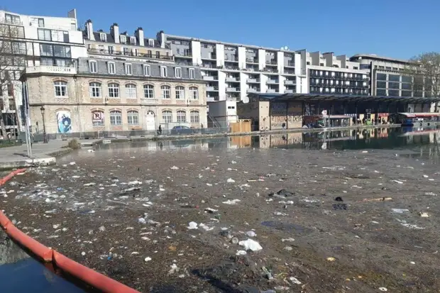Немки приехали в Париж