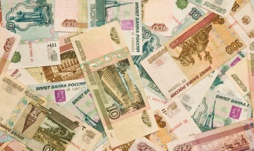 Треть российских граждан перестала копить деньги
