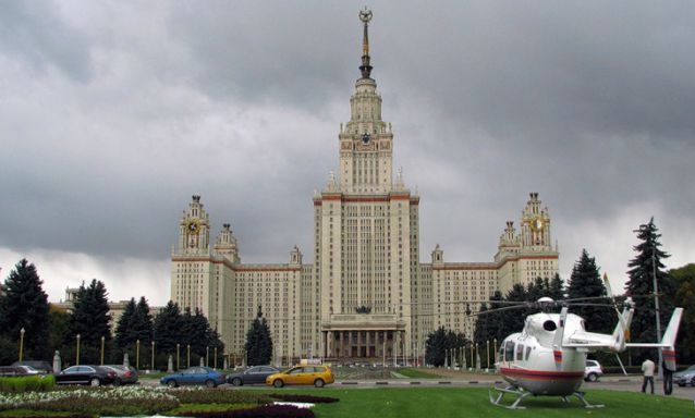 Серьезная авария возле МГУ