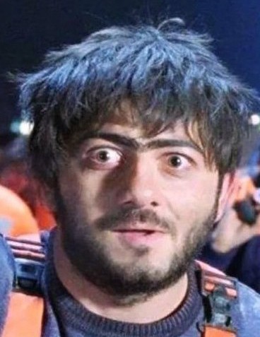 "Лучше не лезь туда, у них своя суета"