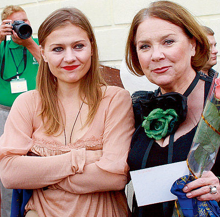 12 знаменитых отцов, которые без ума от своих детей