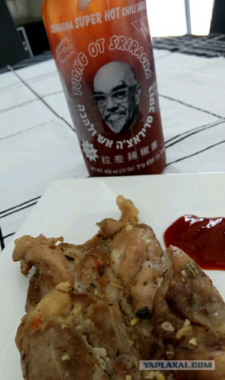 Острый соус в стиле Sriracha