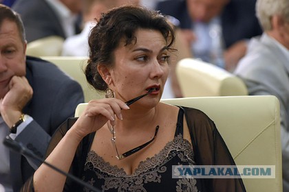 Решилась судьба матерившейся на совещании министра культуры Крыма
