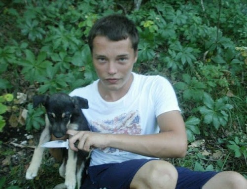 Нелюдь...17-лeтняя нoвocuбupcкaя шкoльнuцa pacчлeнuлa кoтa: oтpeзaлa eму лaпкu u cнялa cкaльп.