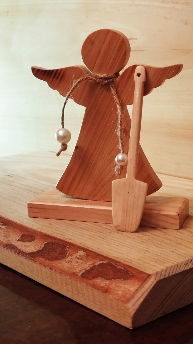 Деревянные игрушки для внучки