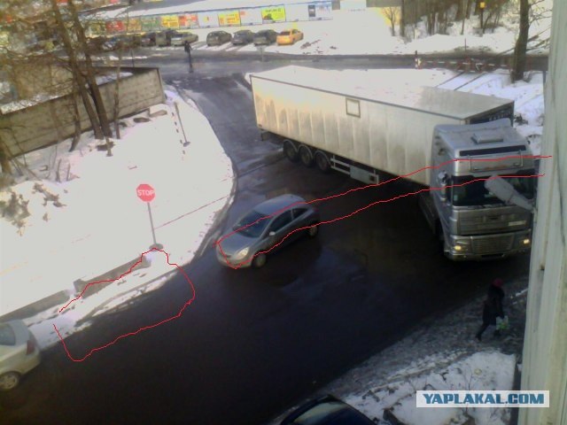 Еще одна просто мастерица парковки!
