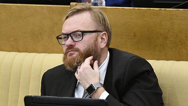 В Петербурге избили депутата Госдумы Виталия Милонова.