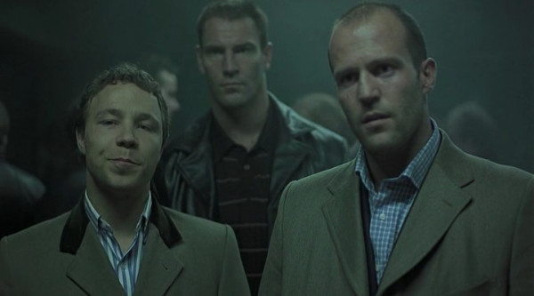 По полям по полям, синий Хетфилд идет в хлам