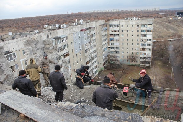 Как восстанавливают 9-этажку в Луганске (ЛНР)