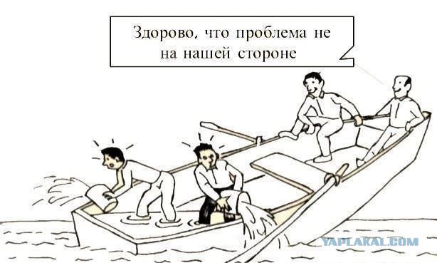 Силач помог застрявшей семерке