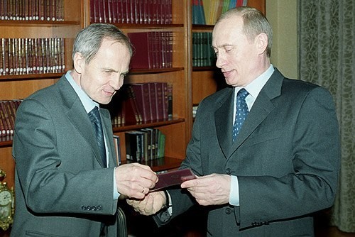 Конституционный суд отклонил жалобы более десяти заявителей, которые просили признать неконституционной статью о дискредитации армии