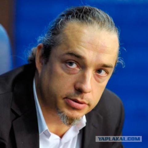 «Упадем в черную дыру» — предложение ограничить въезд мигрантам с семьями вызвало споры среди демографов.