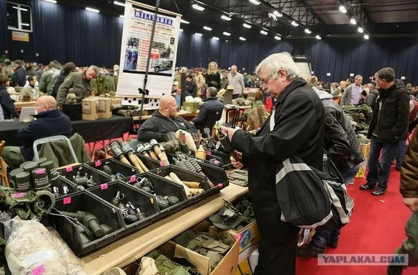 На Украине начали сбор денег на ядерное оружие после встречи Трампа и Зеленского