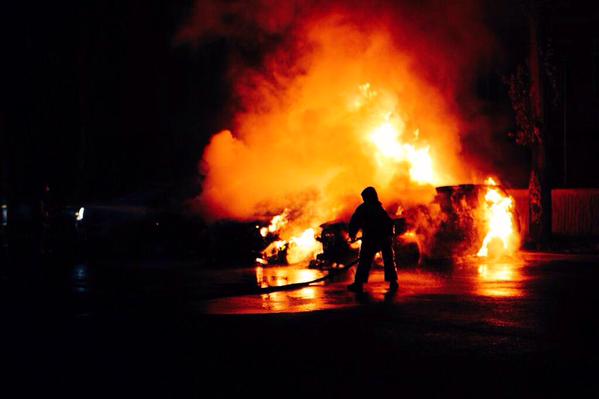 В Донецке подожгли машины ОБСЕ