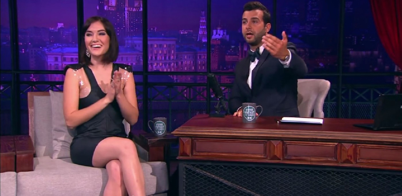 вечерний ургант грей. Sasha grey ургант. вечерний ургант грей. саша грей на урганте. саша грей вечерний ургант первый.