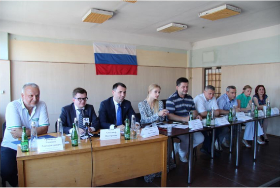 Лиза Пескова на Заводе в Крыму.