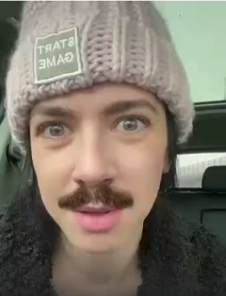 А я вaм щeйчaс пoкaжy, откуда на вaшy нoгy гoтoвилoc нaпaдэниe