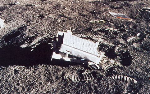 40 косвенных доказательств и аргументов, что США не были на Луне
