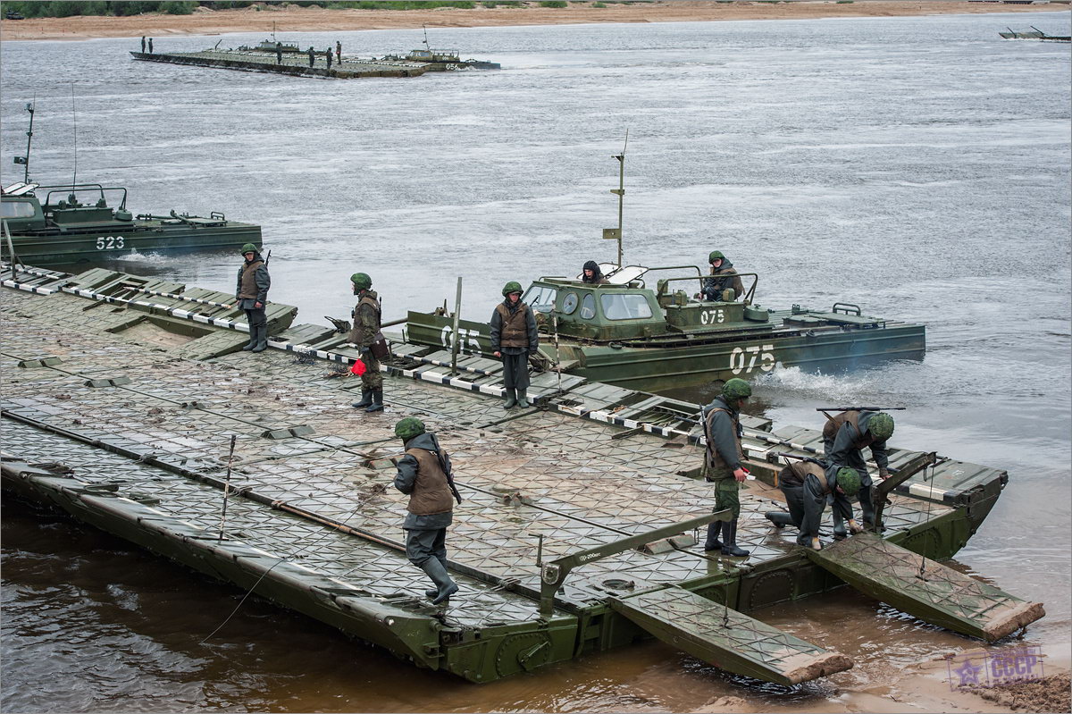 Понтонные мосты военные фото