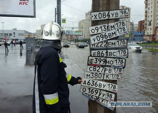 Питер ушел под воду: гидроудары, проспекты-океаны, улицы-реки