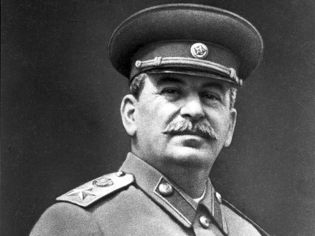В Новосибирске прошел фестиваль посвященный 140-летию Сталина.