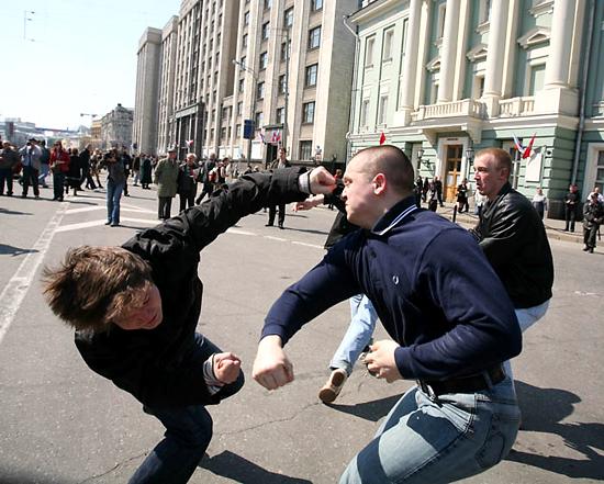 Что думают люди, когда узнают, что я из...