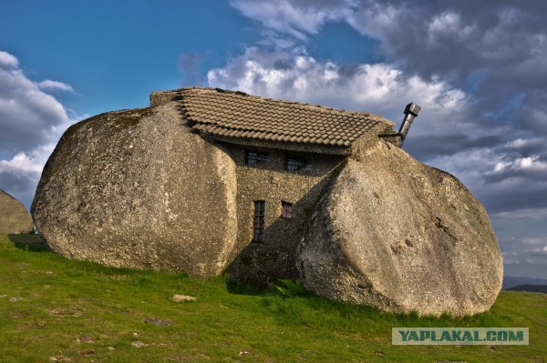 Самые странные места для жизни