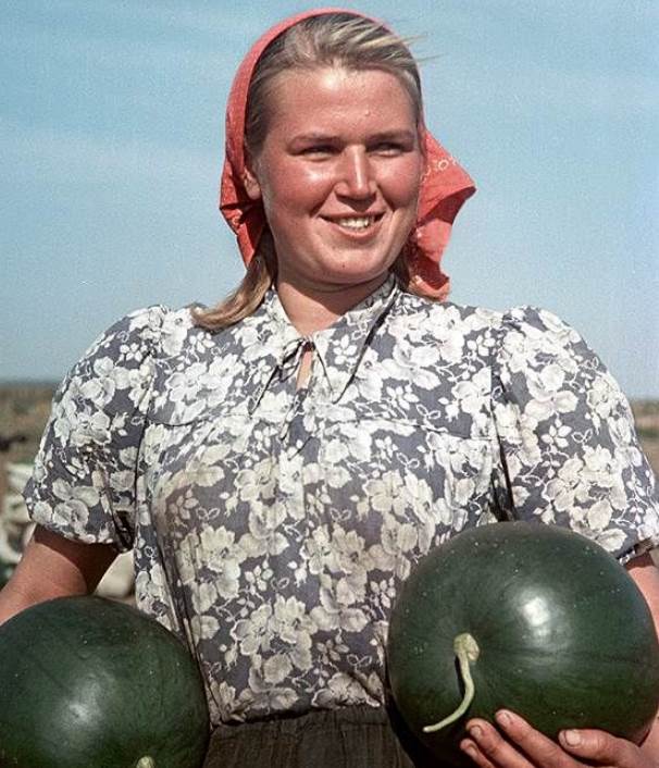 Фотографии из прошлого нашей страны - 28