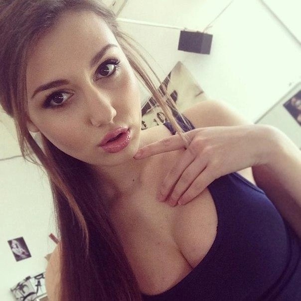 50 разных девушек