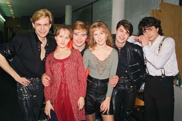 Снимки современных знаменитостей из 1990-х годов