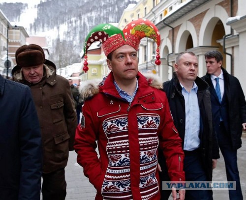 Фотографии Медведева, которые стали мемами