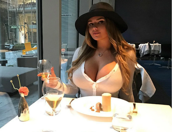 Прекрасная половина человечества (Vol.70) В белом